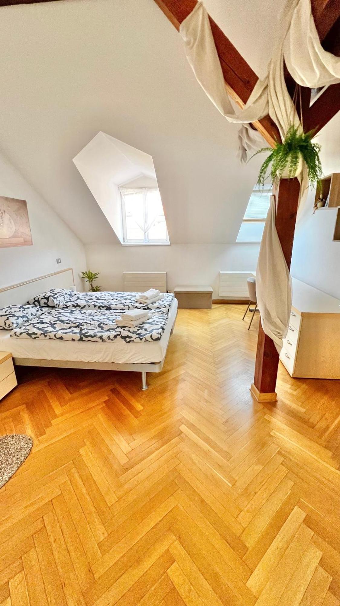 Miru Loft